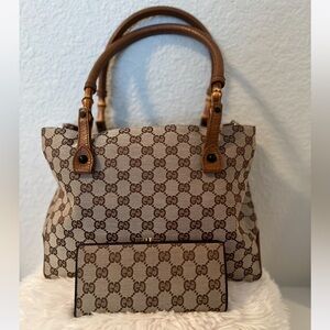 Gucci Handbag with wallet